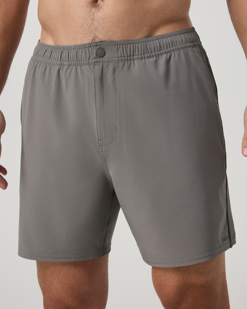 Banks Resort Short | Greyhound