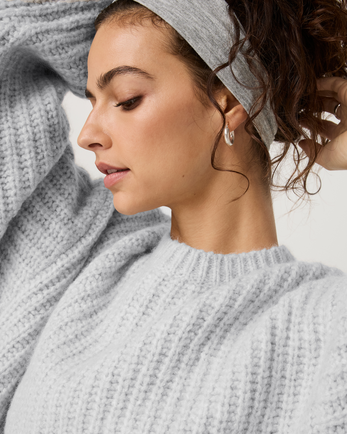 Chunky Knit Crew | Pale Grey Heather