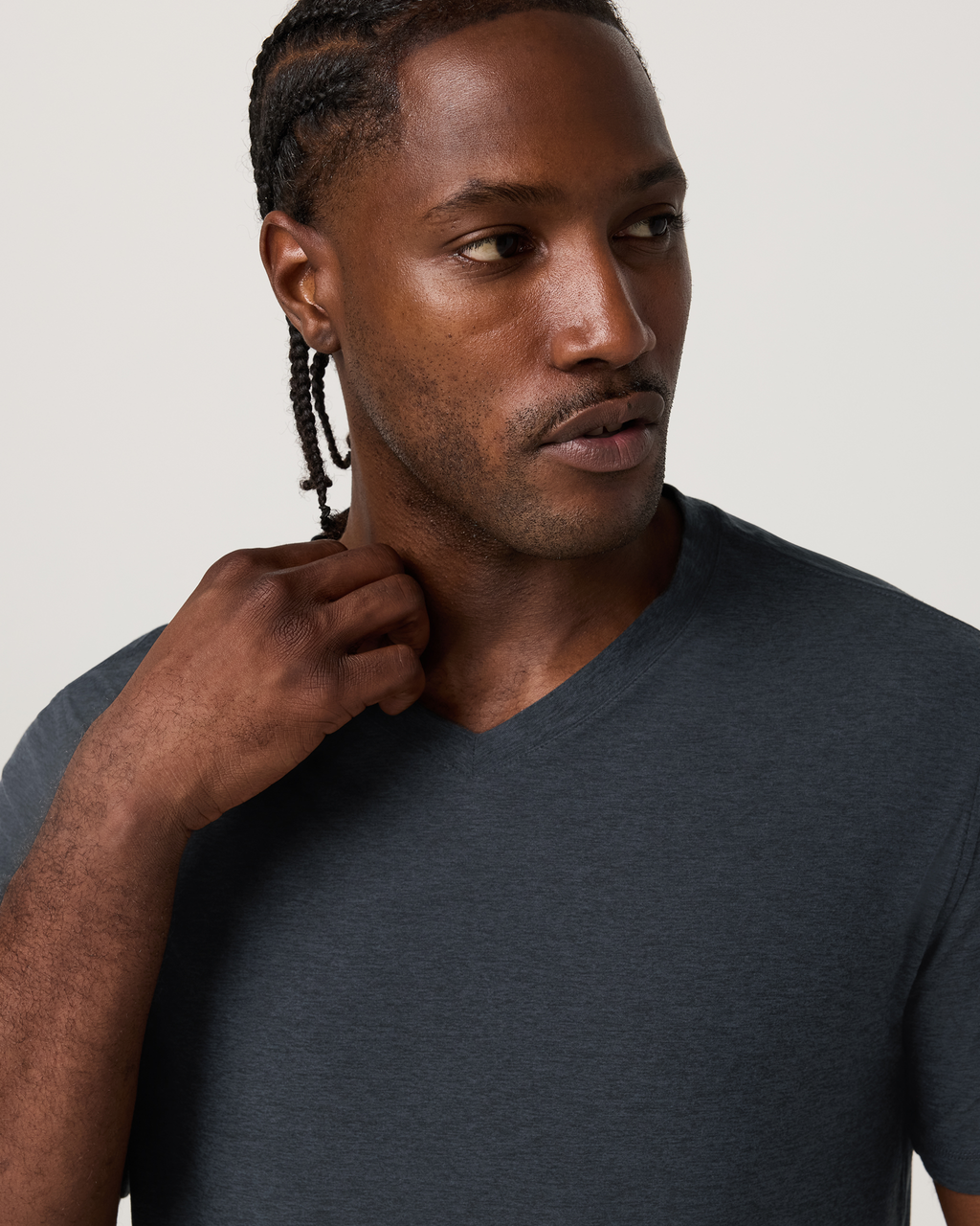 Strato Tech V-Neck Tee | Charcoal Heather
