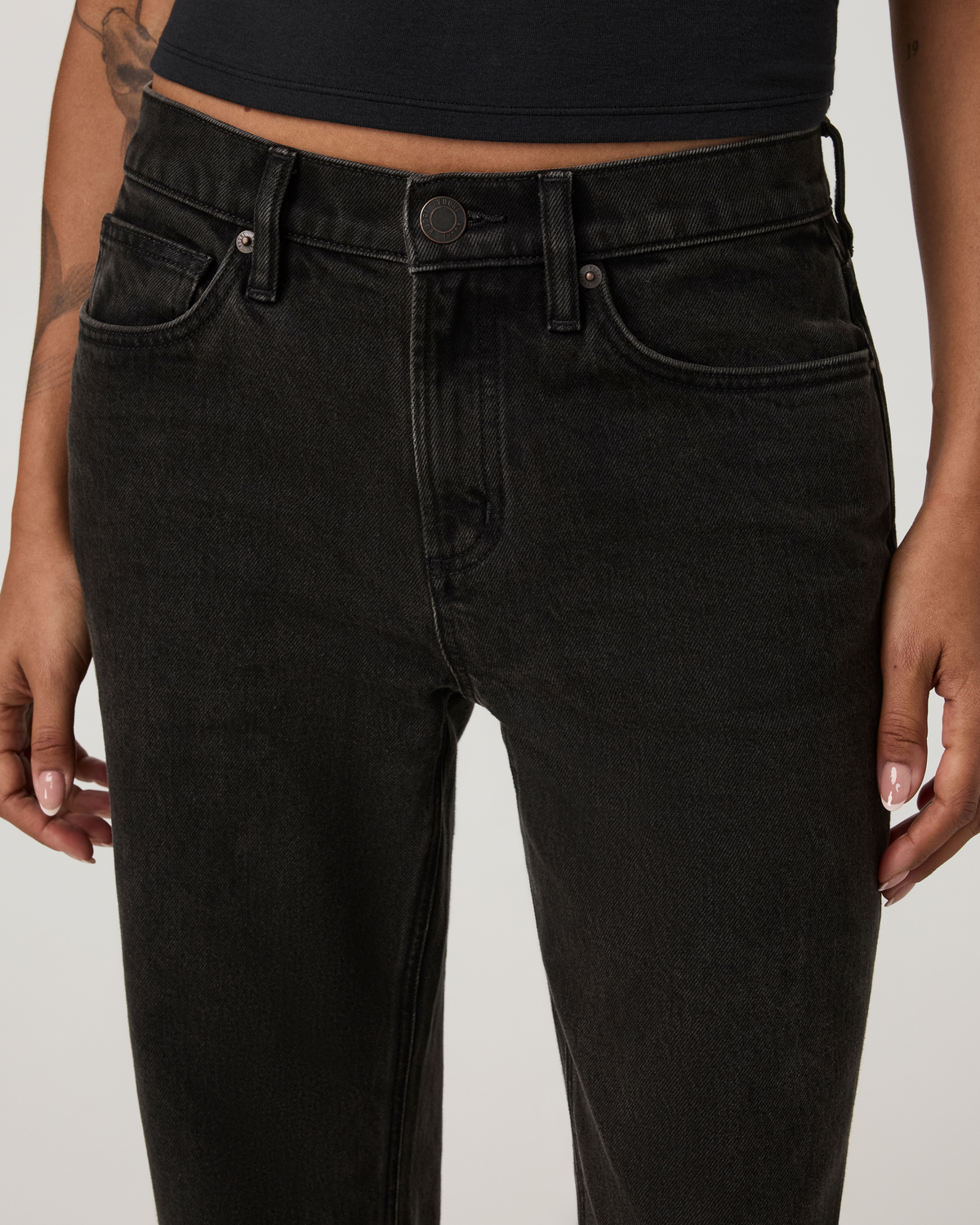 Women's Vuori Vintage Straight Leg Jean 30" | Black Wash Denim