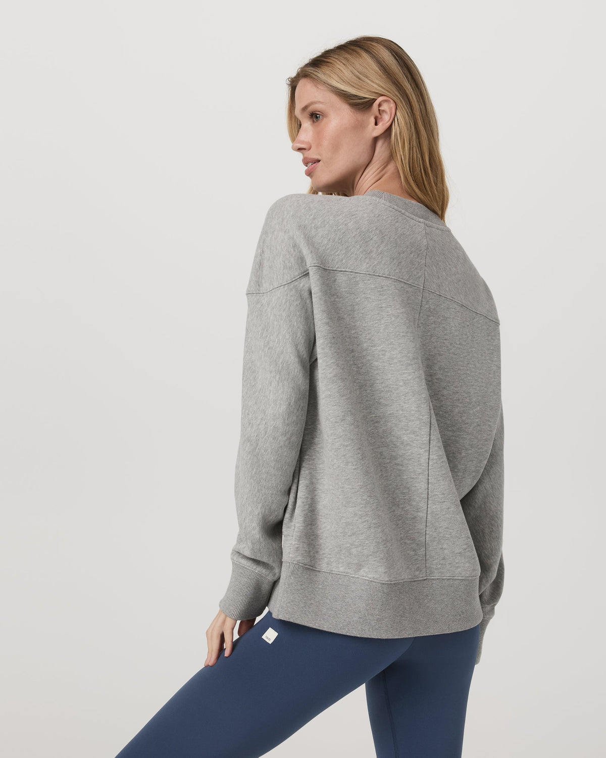 Sedona Weekender Crew | Light Heather Grey