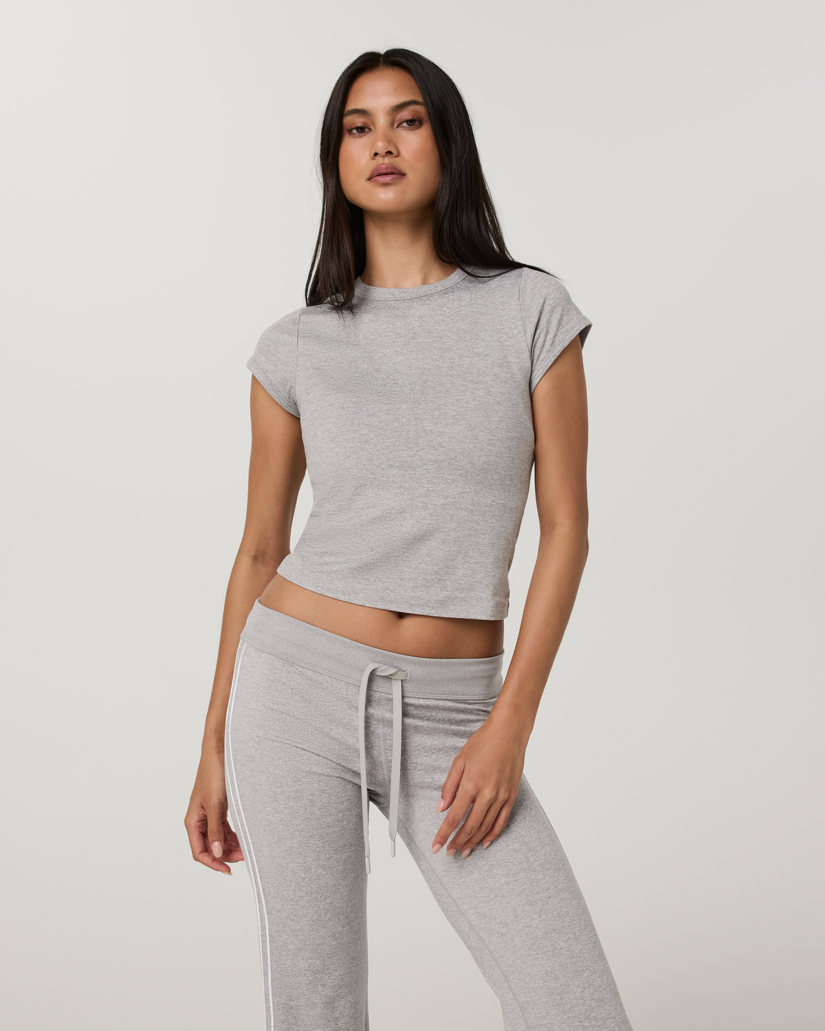 VW1219PHL_FA26_W_APPAREL_FRONT_2.jpg