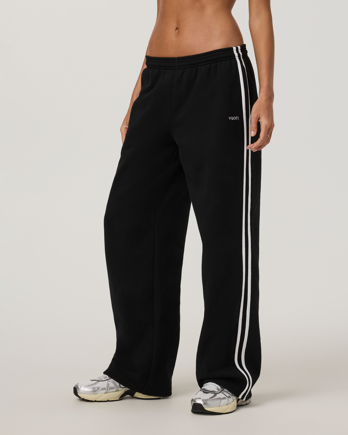 Restore Straight Leg Track Sweatpant-Short | Black