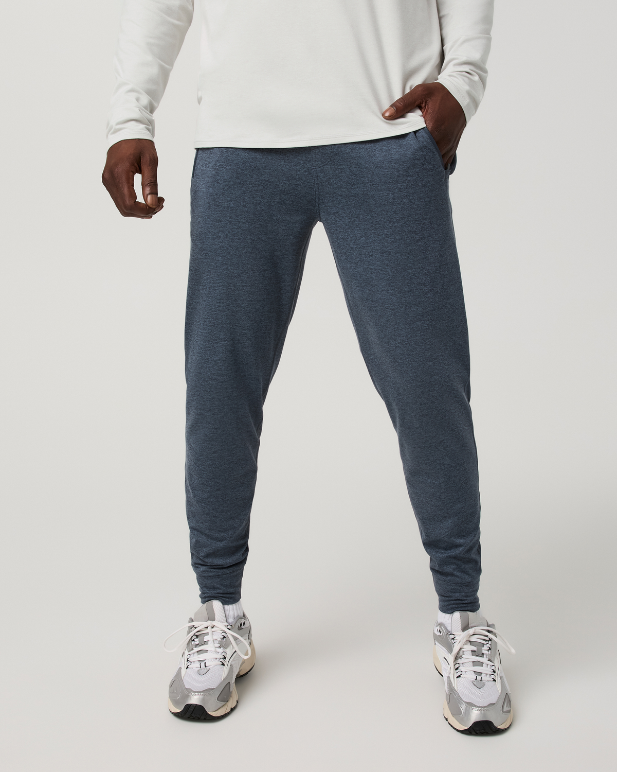 V438BYH_FA26_M_BOTTOMS_FRONT_3.jpg
