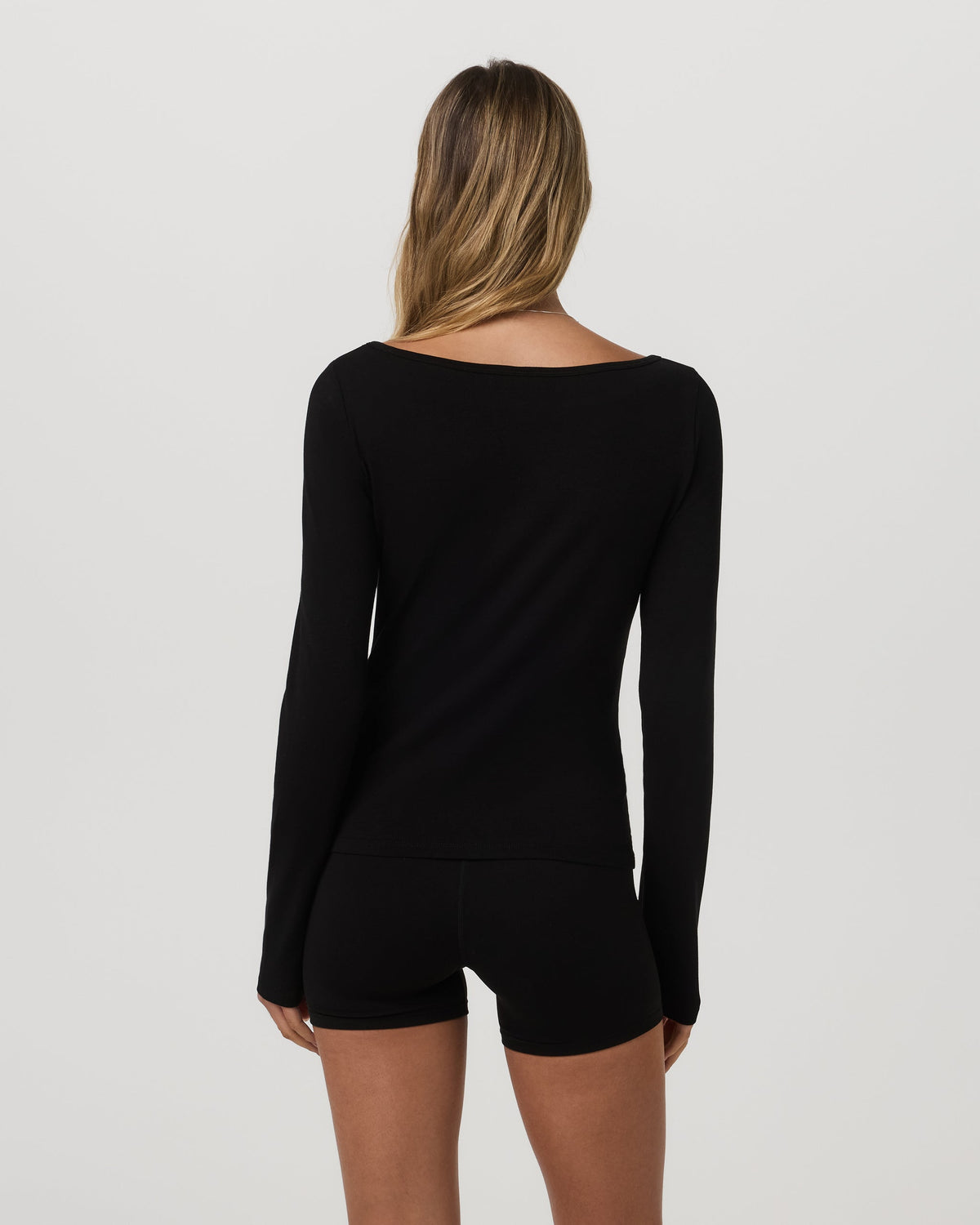Long Sleeve Tuvalu Boat Neck | Black