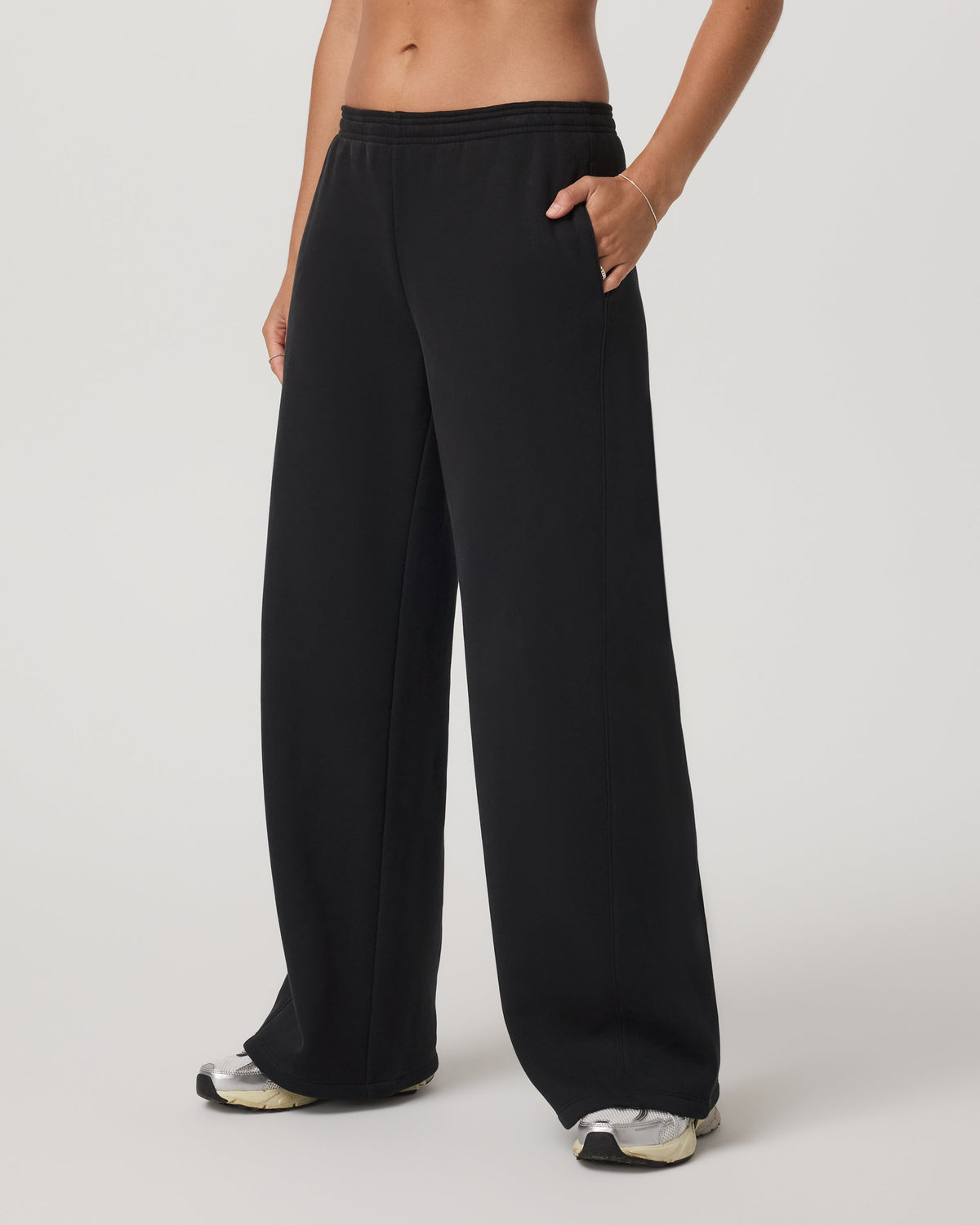 Restore Ultra Wideleg Sweatpant - Short | Washed Black