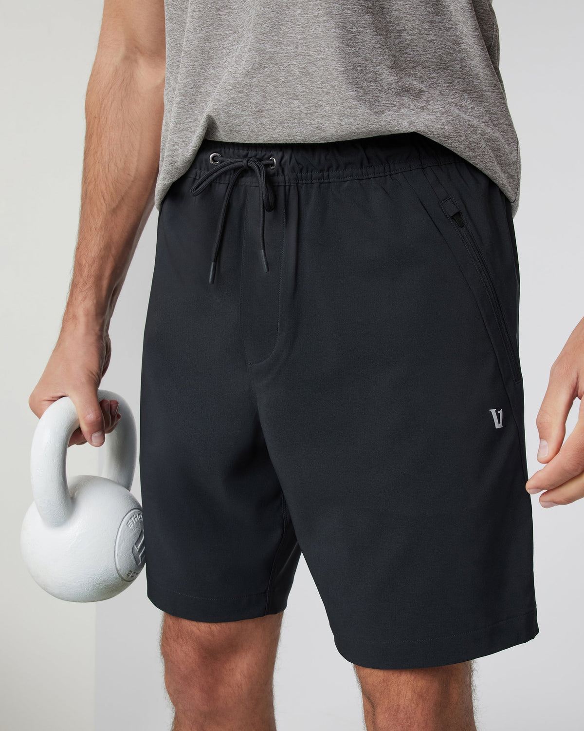 V3013BLK_FA24_M_ECOMM_SHORTS_DETAIL_7_60b82682-4020-4a75-bd0f-3799935584af.jpg