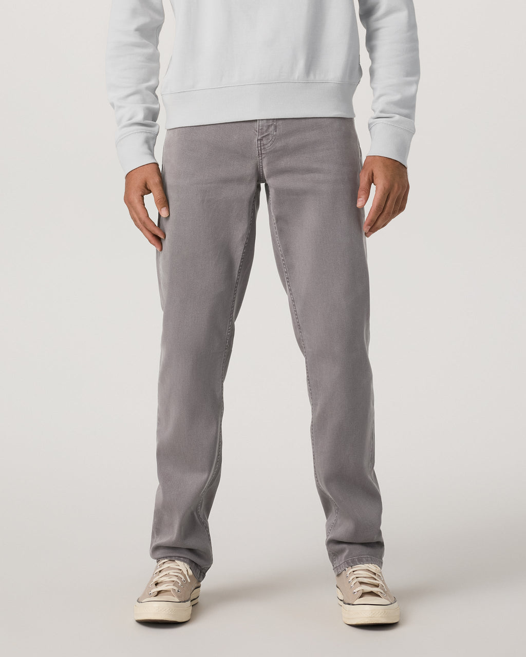 V4041CVG_FA25_M_BOTTOMS_FRONT_2.jpg