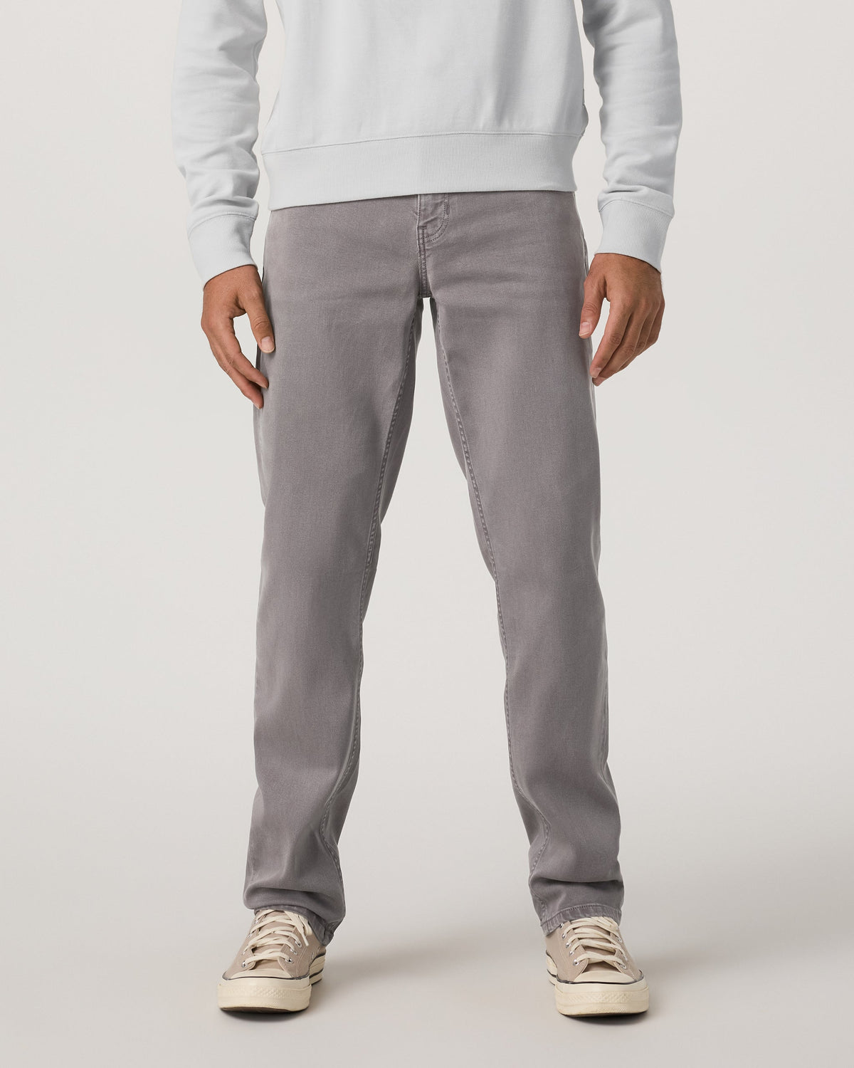 V4041CVG_FA25_M_BOTTOMS_FRONT_2.jpg