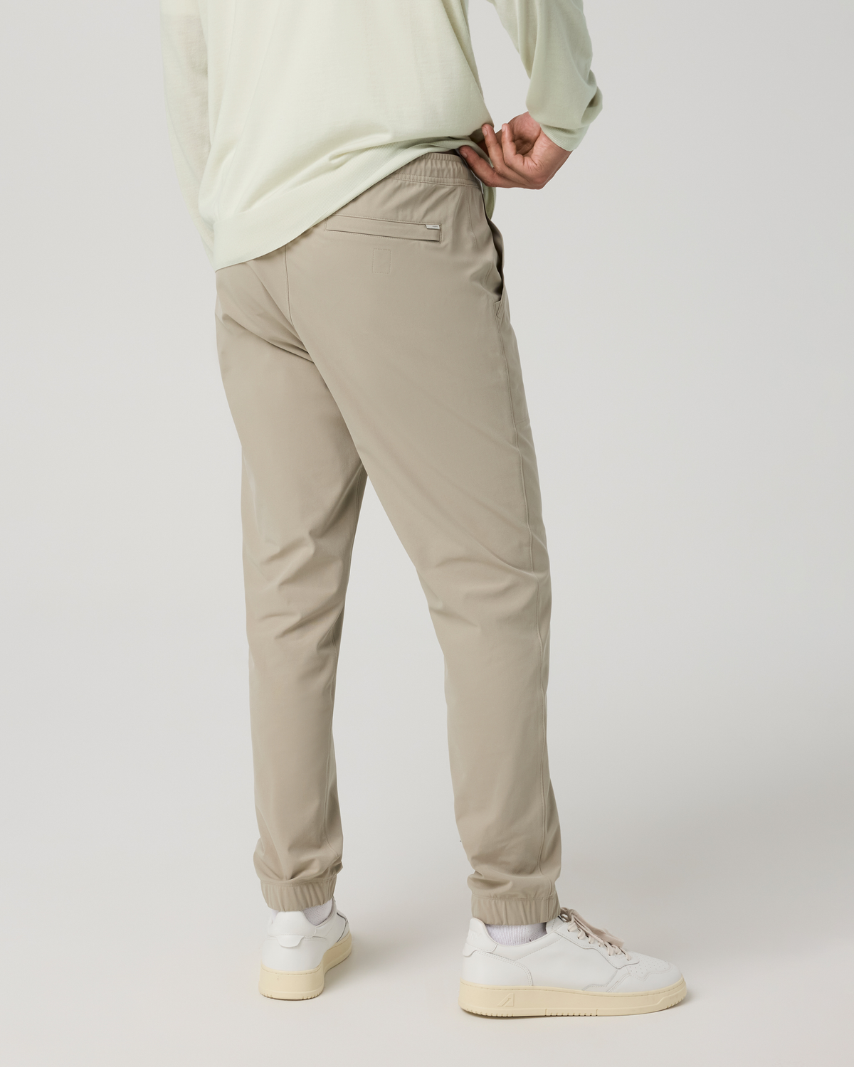 Vuori Meta™ Jogger 30" | Truffle