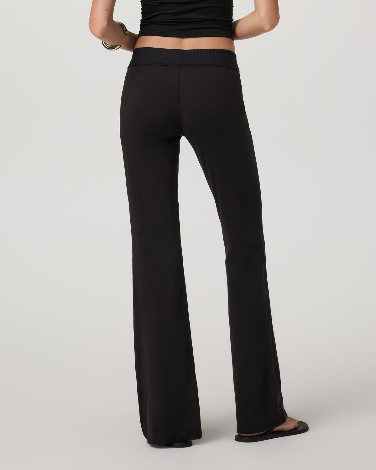 Halo Low Rise Slim Flare Pant | Solid Black