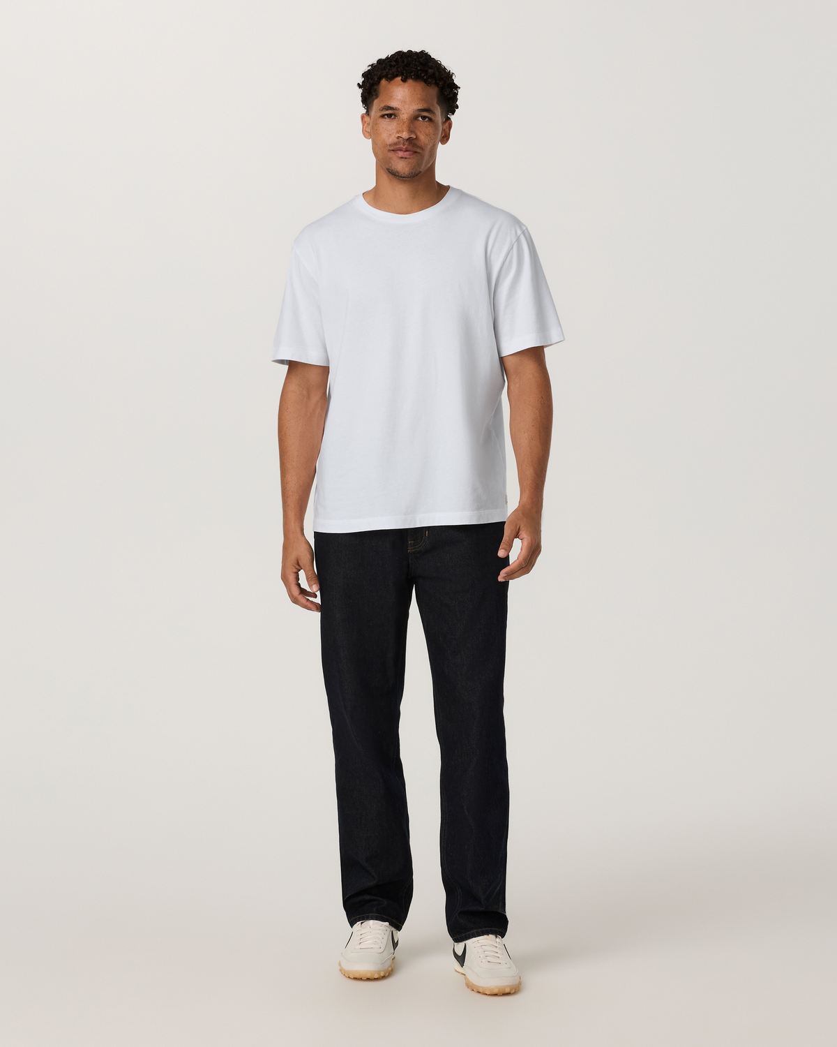 Vuori Vintage Jean Classic Fit 30" | Comet Rinse Denim